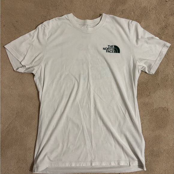 The North Face “walls are meant for climbing” T-shirt - Picture 2 of 3